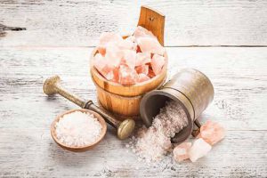 Pink salt scrub 500x